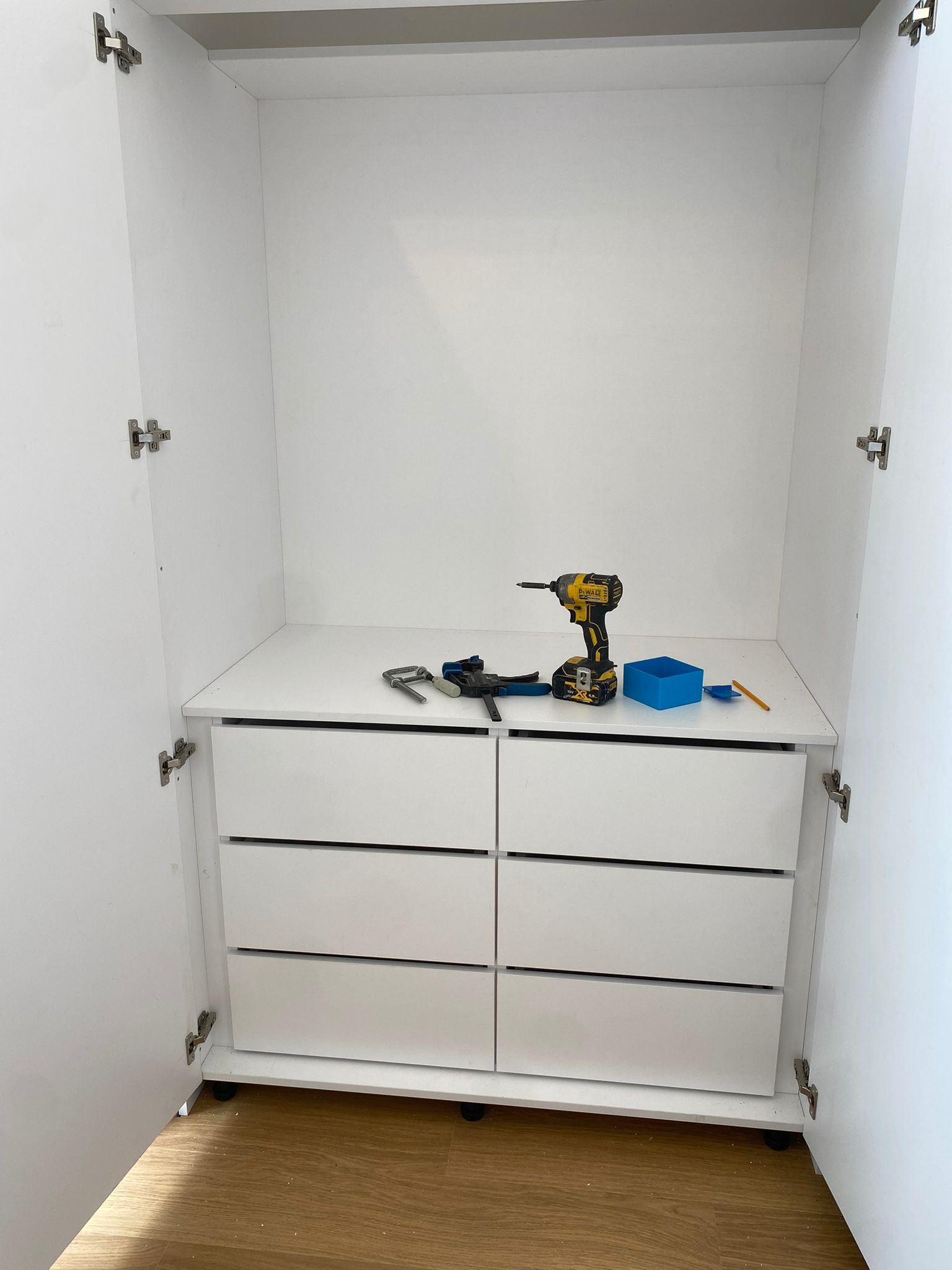 Bespoke Wardrobe & Storage Solutions in Uxbridge