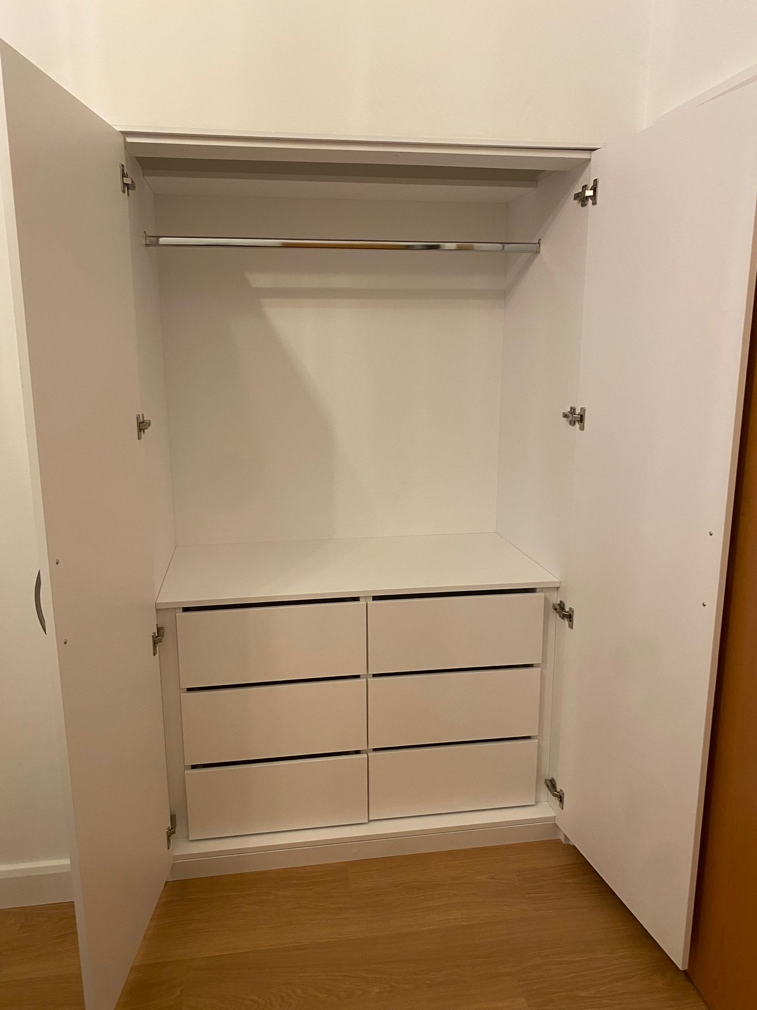 Bespoke Wardrobe & Storage Solutions in Uxbridge