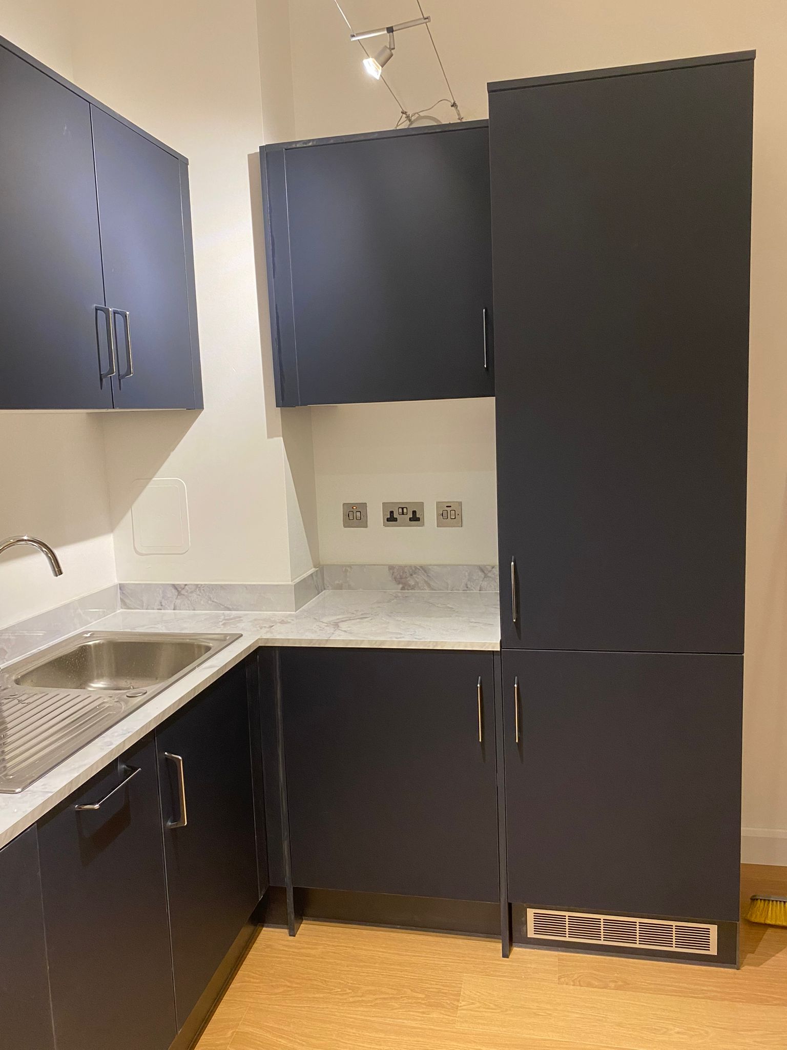 Custom Kitchen Design & Installation in Uxbridge